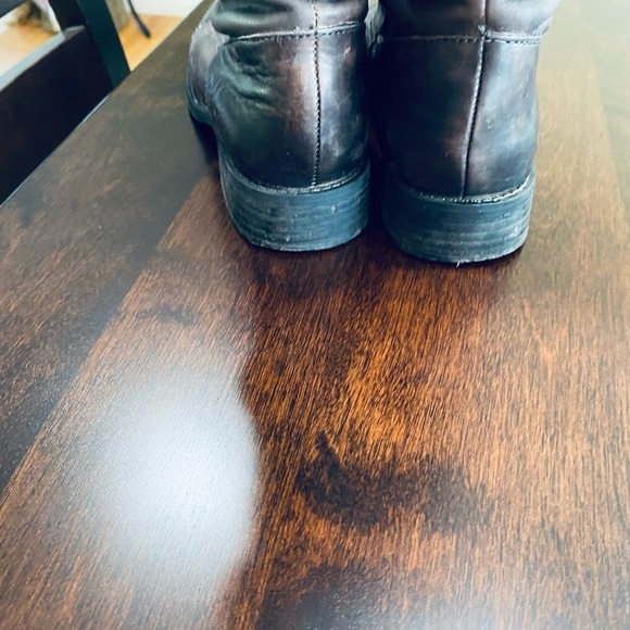 VINCE CAMUTO TALL BOOTS - Picture 11 of 12